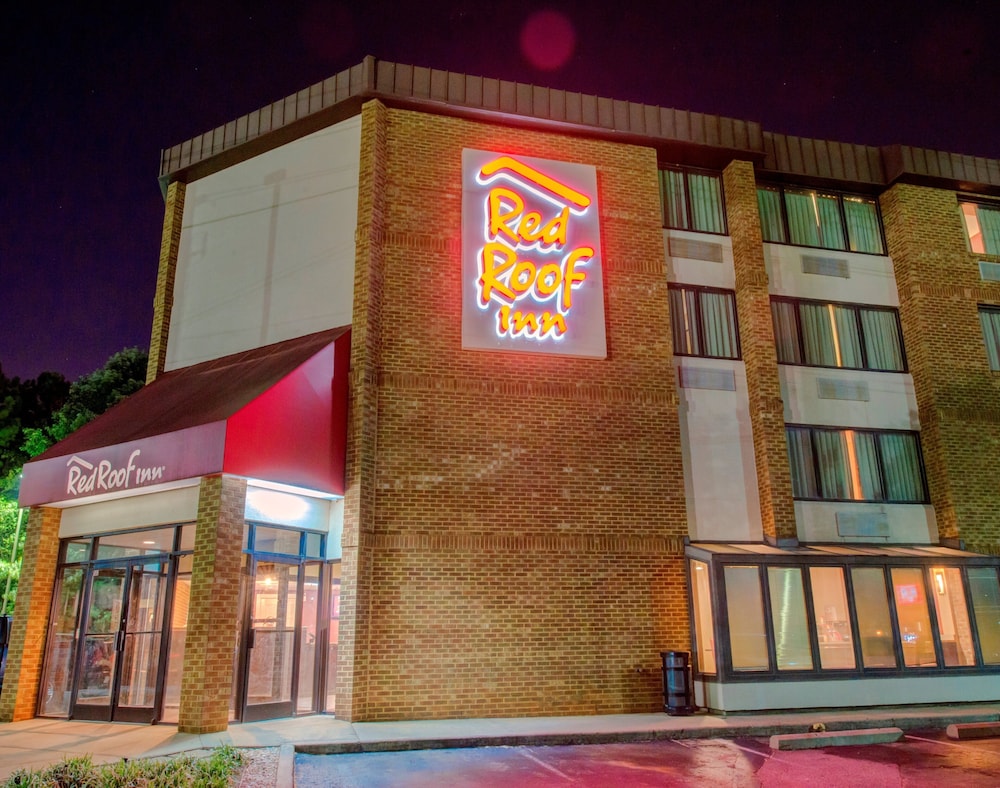 Red Roof Inn Raleigh Southwest Cary - photo 24