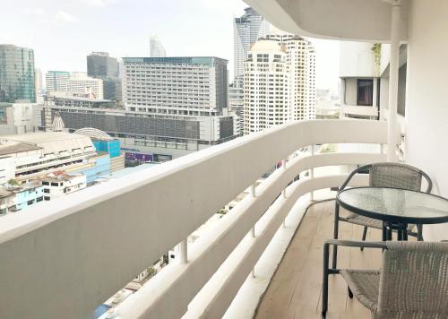 Cozy 1br walk to BTS and Airport Rail Link Close to Malls T