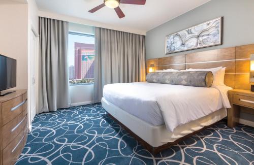 Beautiful Hotel in Desert Blue 2BD Deluxe near The Strip