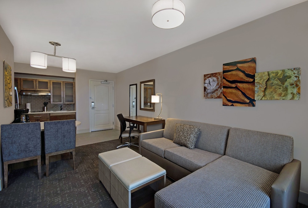 Staybridge Suites Sterling Heights Detroit by IHG - photo 9