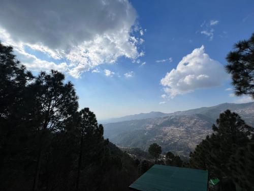 Cloud Nine Murree Hut1 — Murree — photo 4