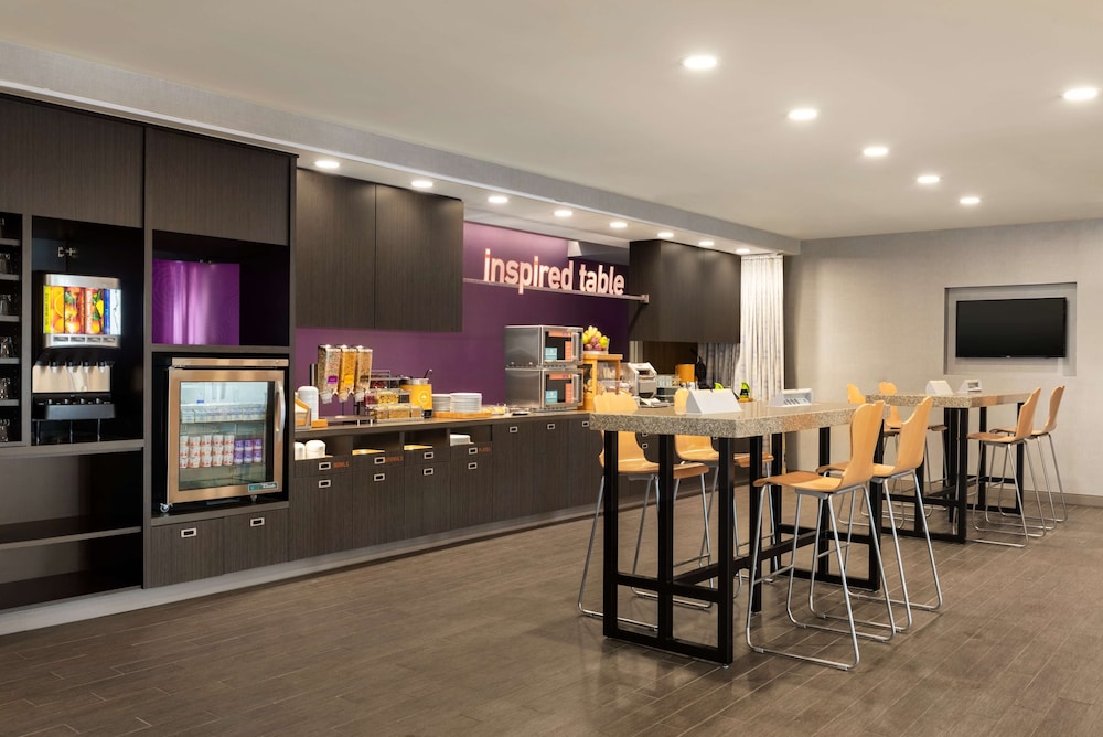 Home2 Suites by Hilton Menomonee Falls Milwaukee - photo 27
