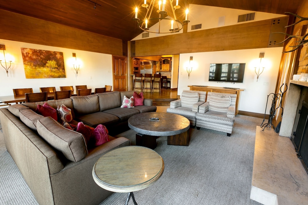 Stein Eriksen Two Bedroom Loft 2 Apartment Hotel by RedAwning - photo 9