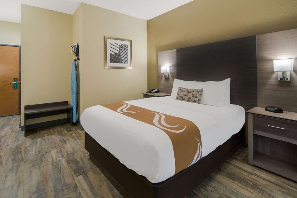 Quality Inn & Suites Roanoke Fort Worth North - photo 11
