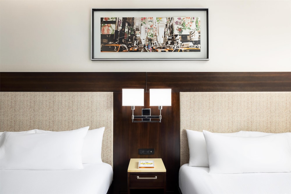 Hilton Garden Inn New York Times Square Central - photo 23