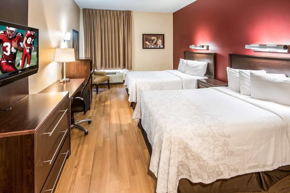 Red Roof Inn PLUS Long Island Garden City - photo 16