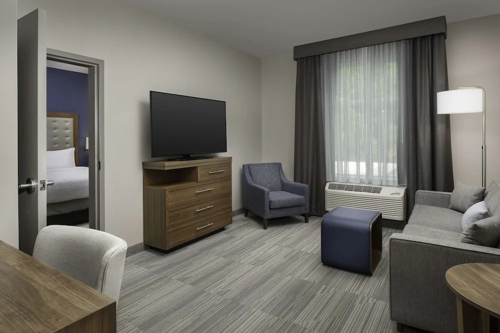 Home2 Suites by Hilton Greenville - photo 45