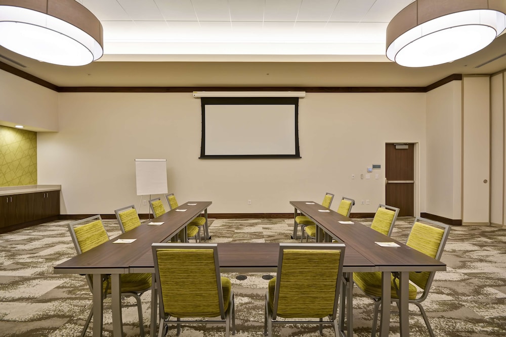 Home2 Suites by Hilton Dallas Downtown at Baylor Scott & White - photo 31