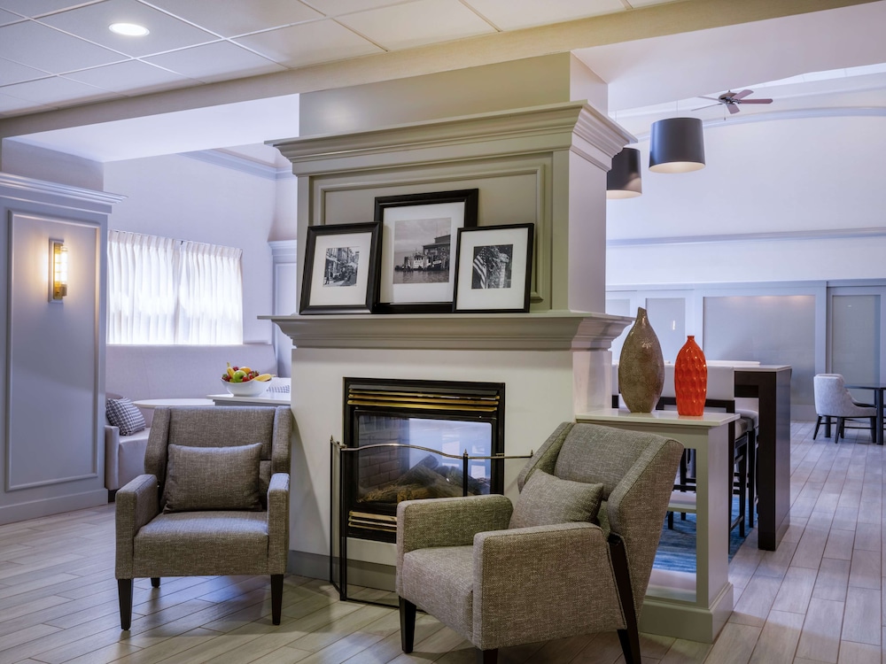Hampton Inn Raynham Taunton - photo 6