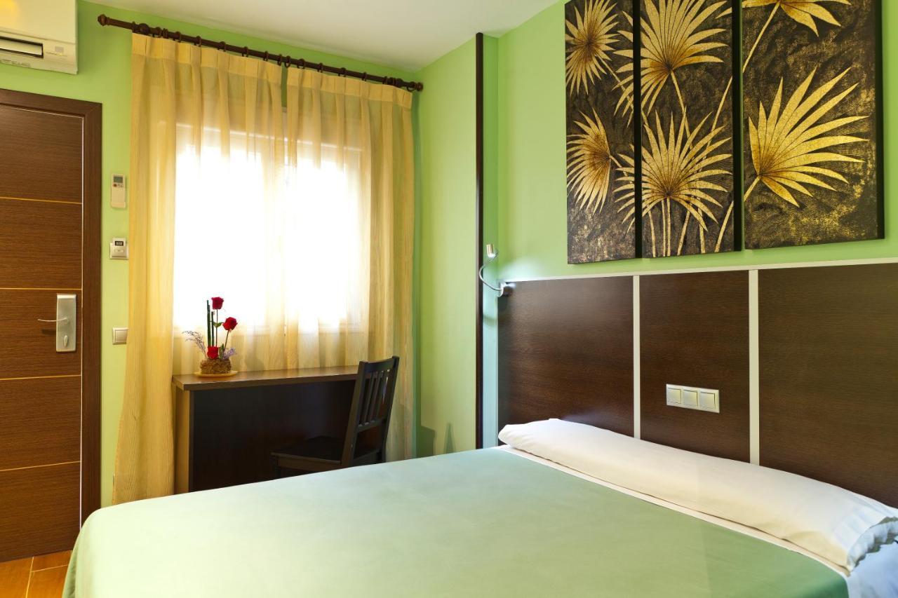 Hostal Avenida Barajas Madrid hotel