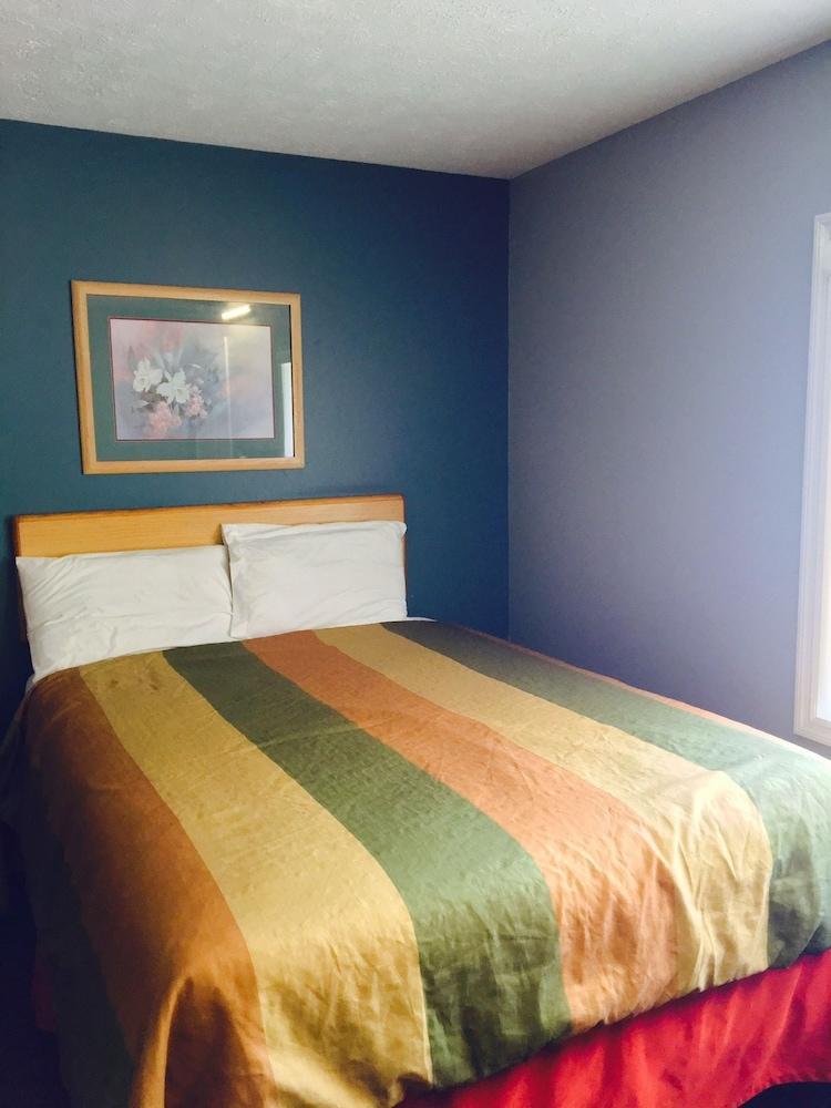 Overton Motel Livingston - photo 4