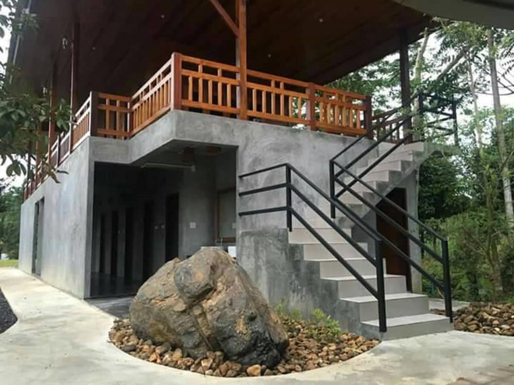 Nhan Phatthalung — hotel in Pak Phayun