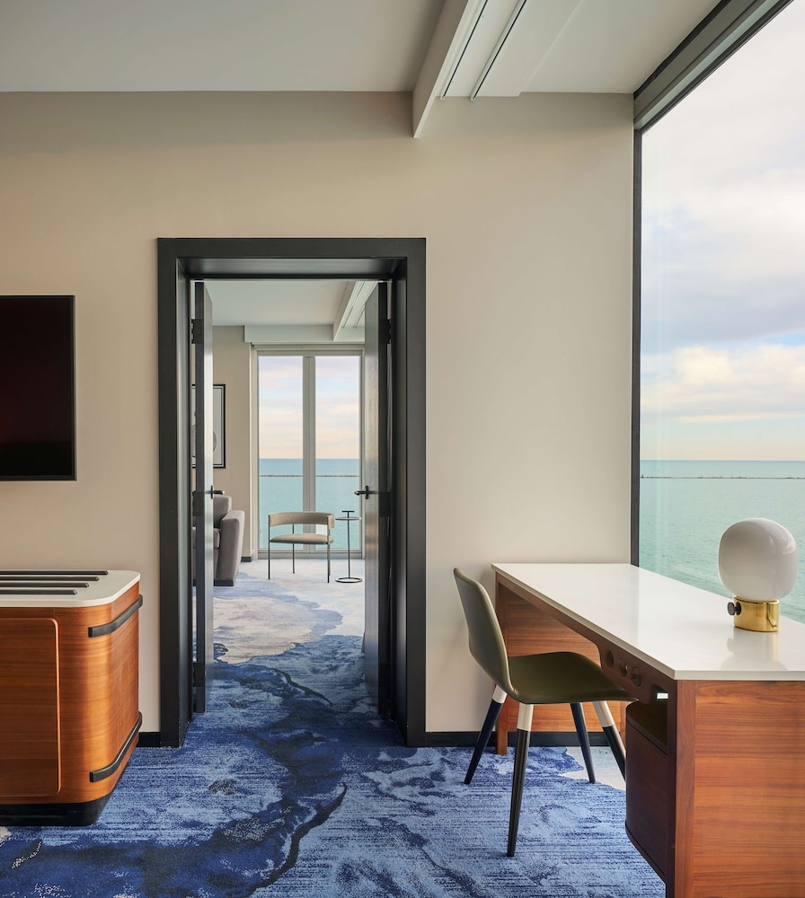 Sable at Navy Pier Chicago Curio Collection by Hilton - photo 15