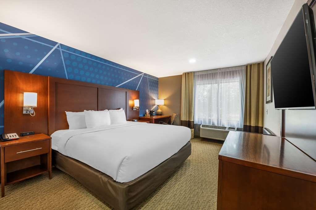 Comfort Suites Omaha East Council Bluffs - photo 35