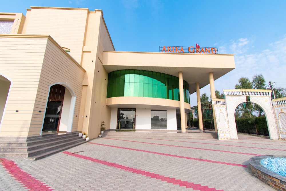 Arika Grand — hotel in Kathua