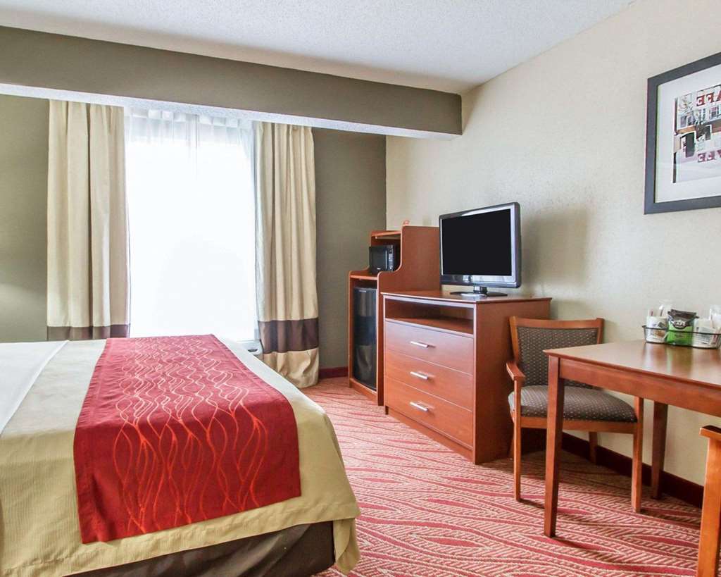 Comfort Inn Poplar Bluff North - photo 19
