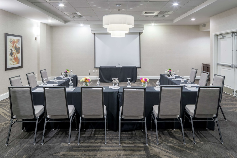 Hilton Garden Inn Dothan - photo 50