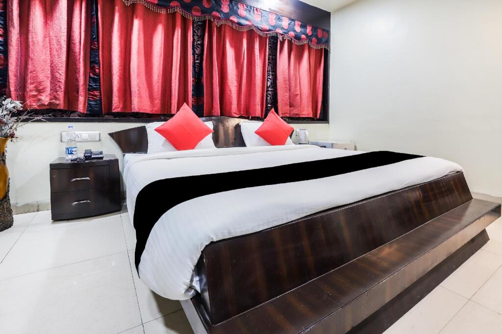 Hotel Ambrosia in Jhansi, India