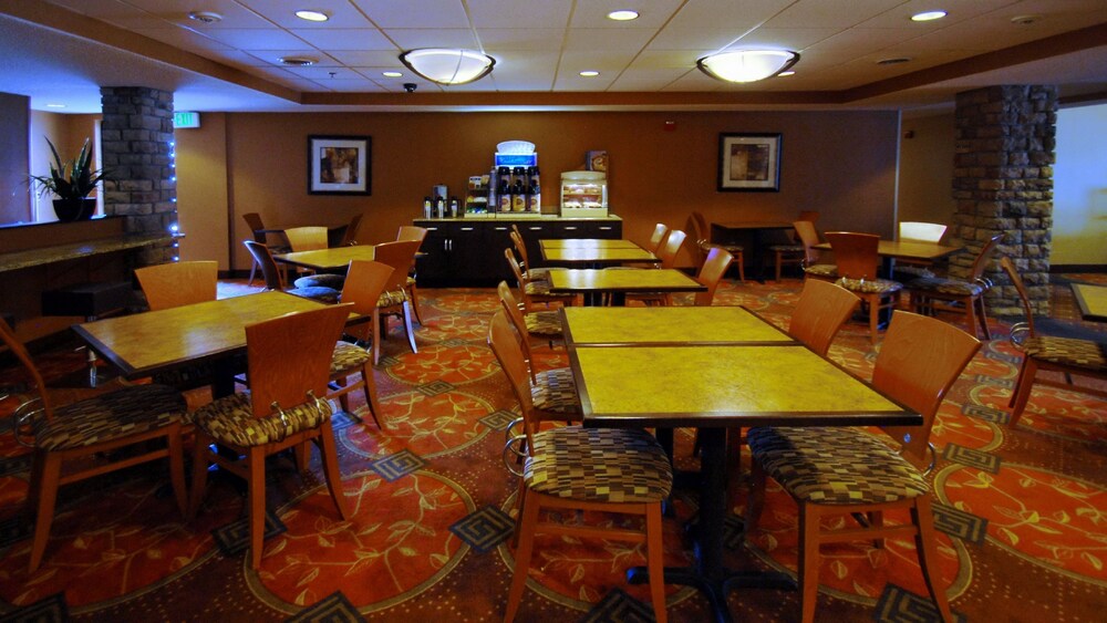Holiday Inn Express & Suites Denver SW Littleton by IHG - photo 21