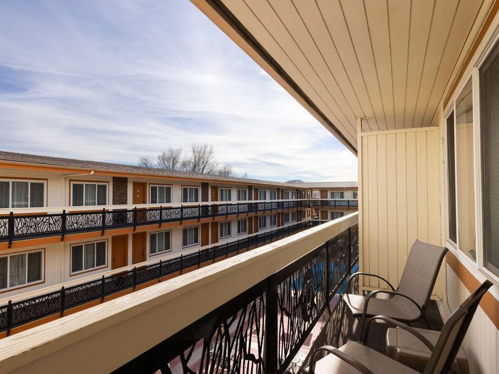 Ramada by Wyndham Elko Hotel at Stockmen's Casino - photo 11