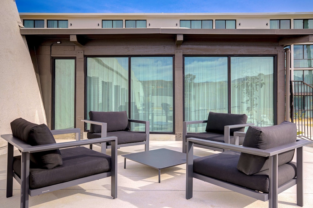 DoubleTree by Hilton Palmdale CA - photo 76