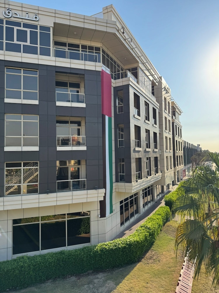 Time Grand Plaza - last minute hotel in Dubai
