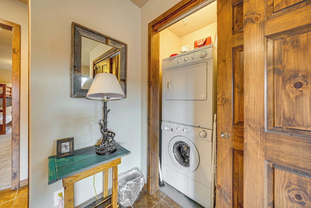 6 Mi to Winter Park Resort Townhome with Hot Tub - photo 11