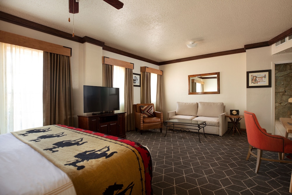 Hotel El Rancho - photo 26