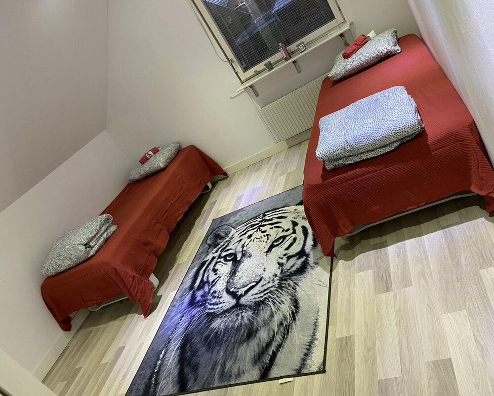 9 Bedrooms Villa 19381750 — Vaesteras