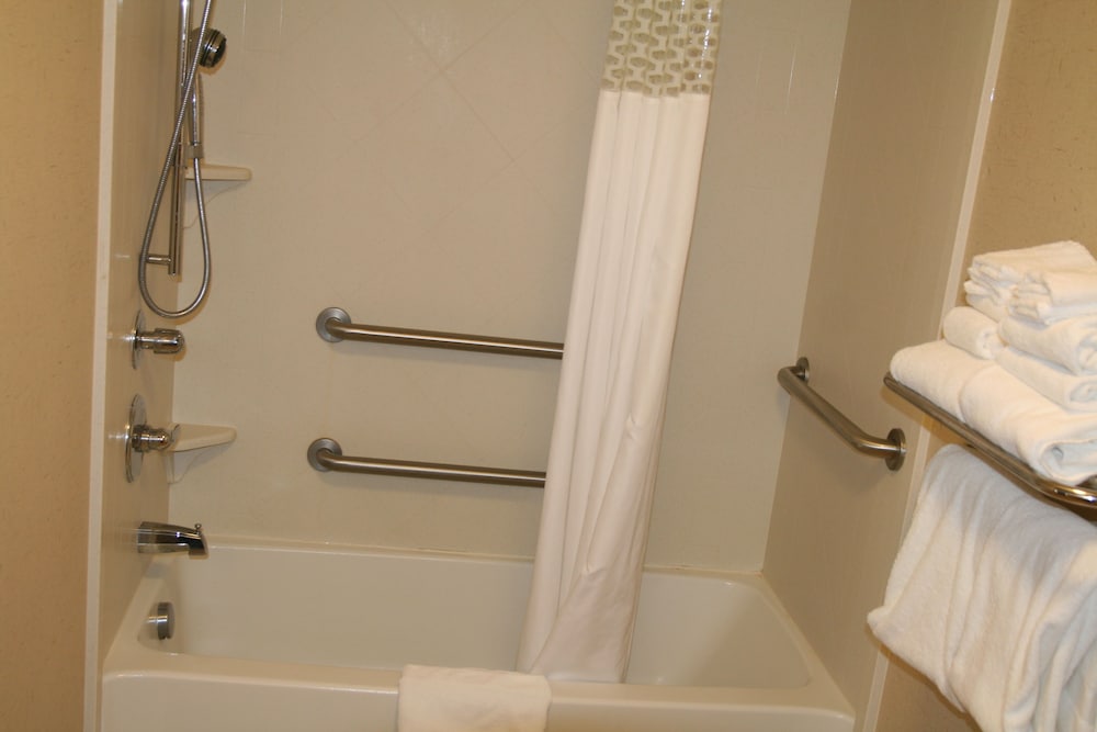 Hampton Inn & Suites Riverton - photo 45