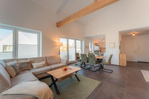Nordsee Park SK 15 4 Sanddorn — 4-Star Luxury Hotel in Varel, Germany