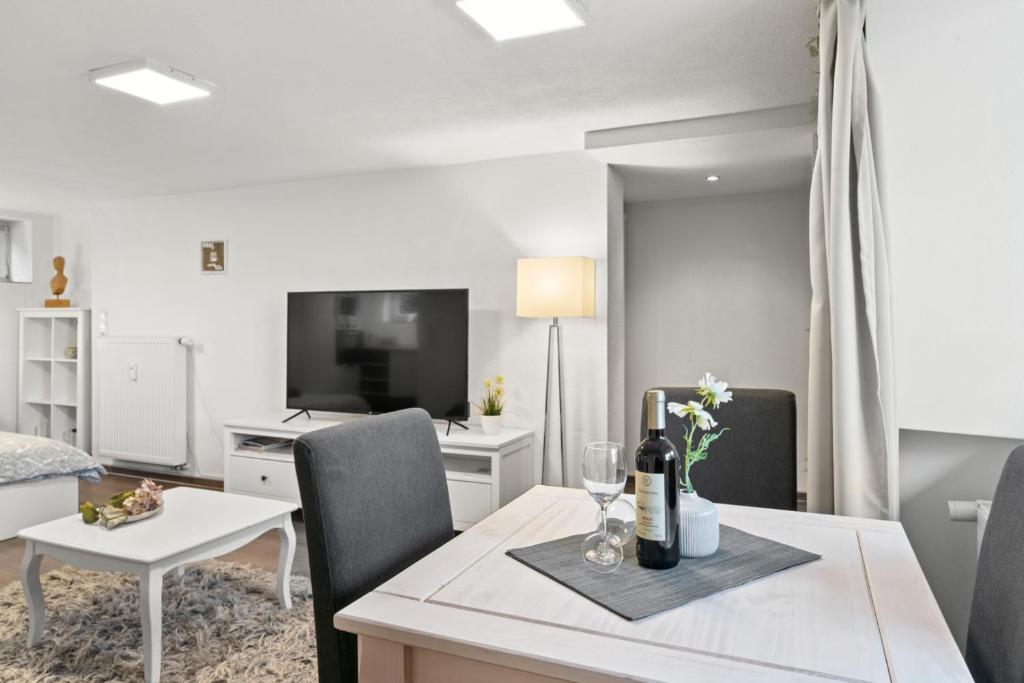 Prestige 2 Deluxe Apartment mit Terrasse — 4-Star Luxury Hotel in Friedrichshafen, Germany