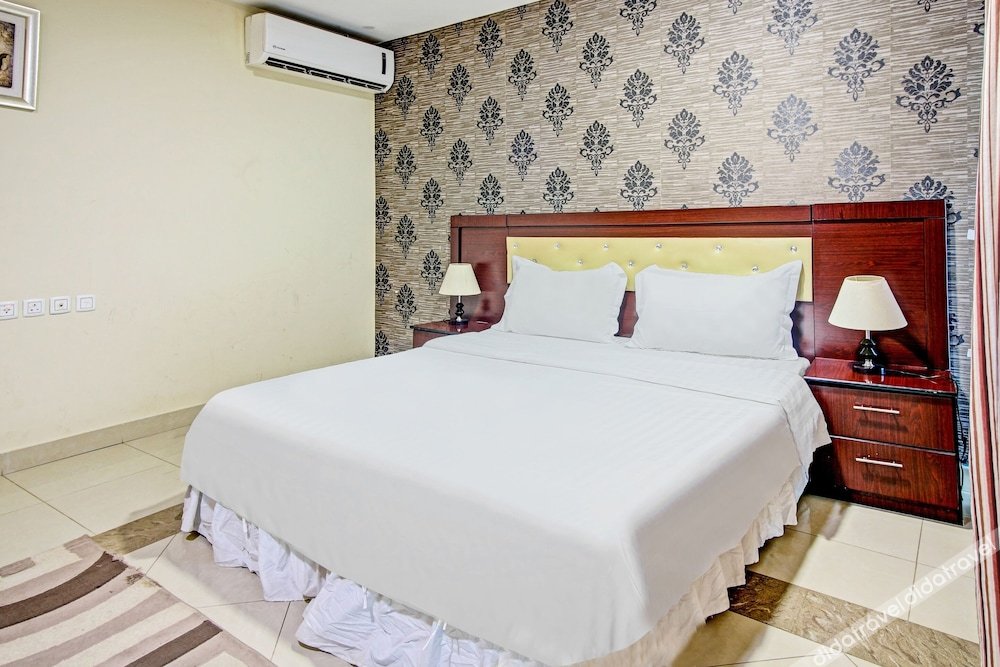 OYO 598 Bariq Al Jawhara Hotel