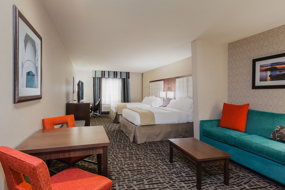 Holiday Inn Express & Suites Eureka by IHG - photo 14