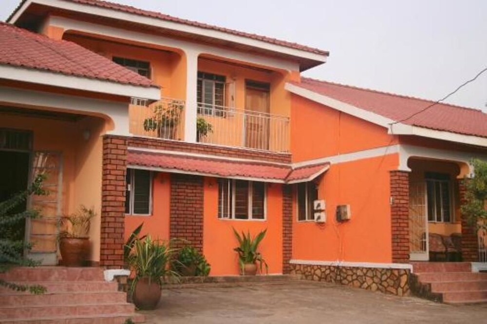 Acacia Hotel - last minute hotel in Kampala