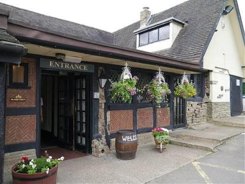 Chequers Country Inn — hotel in Lutterworth
