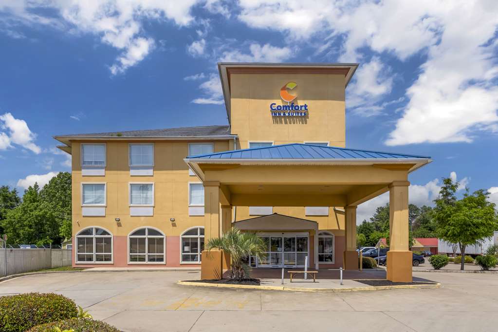 Comfort Inn & Suites Chesapeake Portsmouth - carbon neutral hotel in Chesapeake