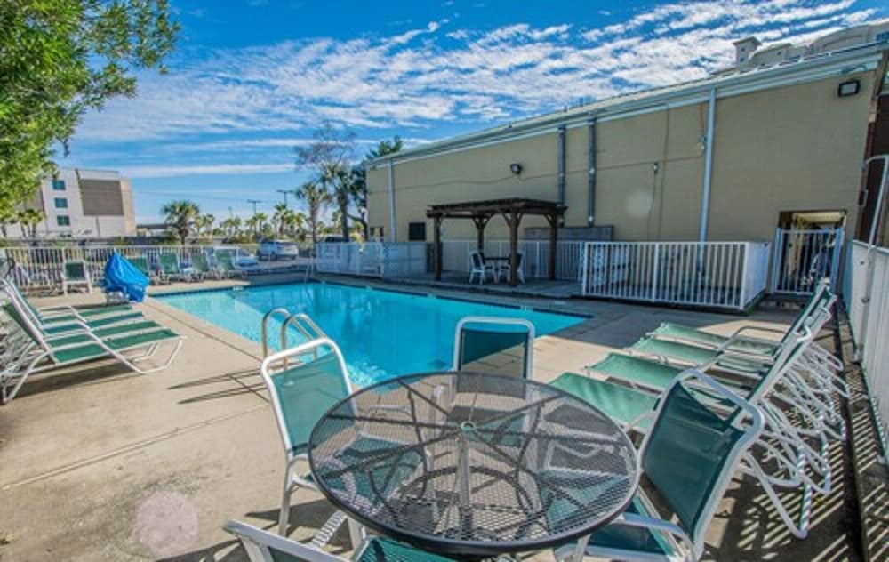 Days Inn by Wyndham Fort Walton Beach - photo 26