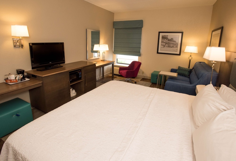 Hampton Inn Wooster - photo 14