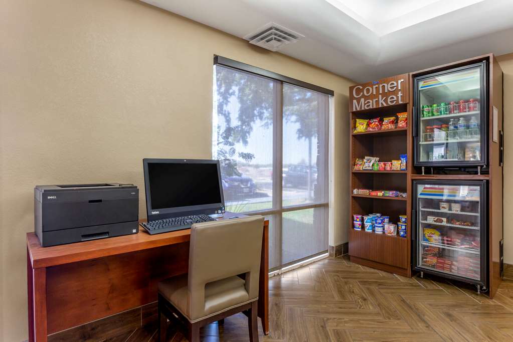 Comfort Inn & Suites Phoenix North Deer Valley - photo 31