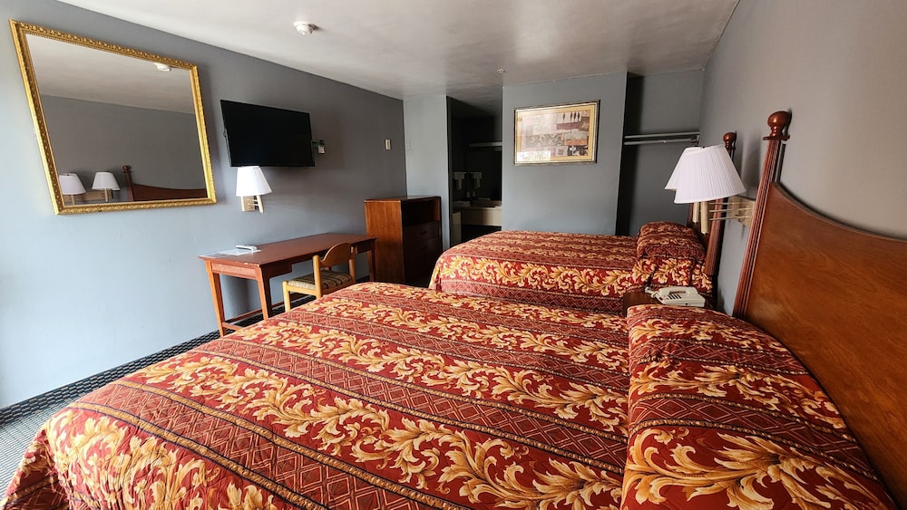 Benbrook Inn & Suites - photo 17