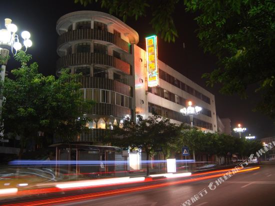 Jin Tai Hotel in Yucheng, People's Republic of China