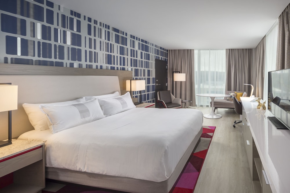 The Summit Hotel - photo 31