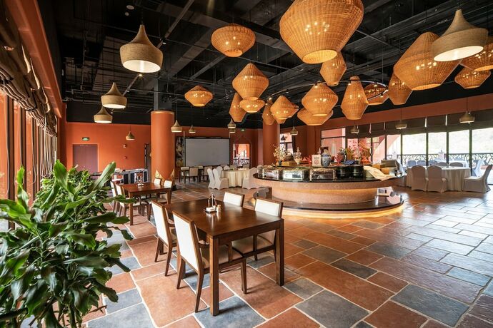 Jinggu Mangka Xikang Yunshe Wellness & Resorts in Weiyuan, People's Republic of China