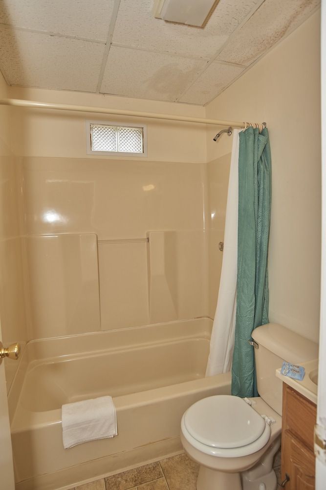 Marguerite Motel - photo 10