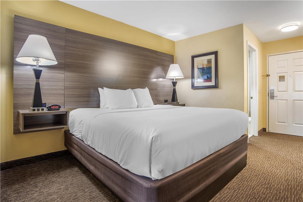 Best Western Plus Bessemer Hotel & Suites - photo 29
