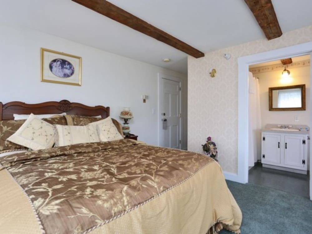 Old Orchard Beach Inn - photo 10