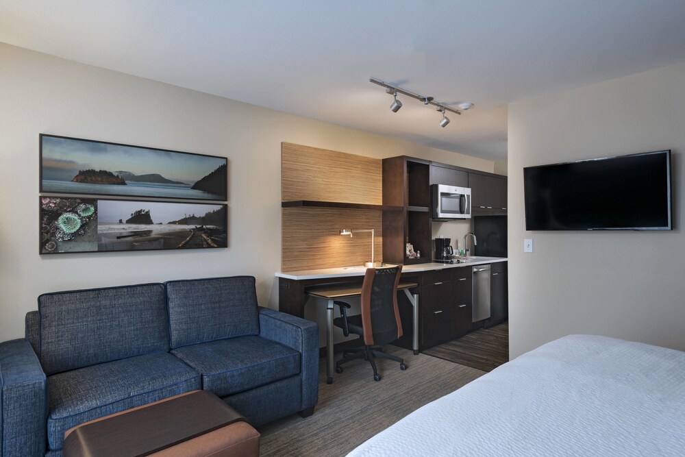 TownePlace Suites by Marriott Tacoma Lakewood - photo 13