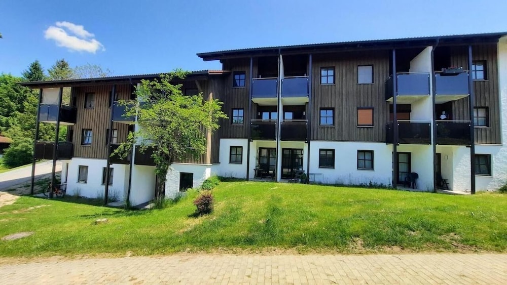 Komfortables Helles 2 Zimmer Appartment — 4-Star Luxury Hotel in Waldkirchen, Germany