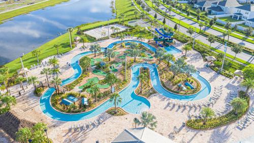 Only 5 Miles from Disney Free Water Park 2 Bed 2 Bath Condo Sleeps 8 — 4-Star Luxury Hotel in Kissimmee, United States